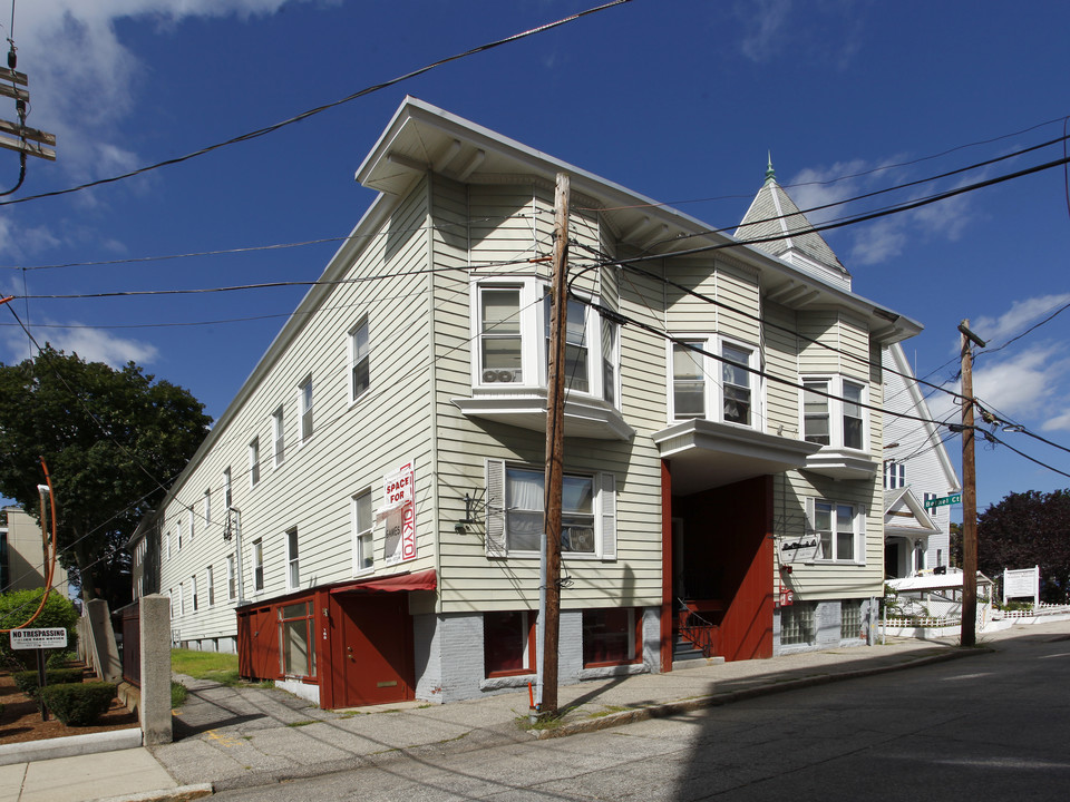 170 Amherst St in Manchester, NH - Building Photo