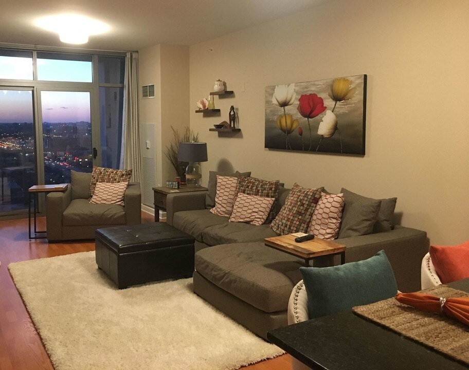 1235 S Prairie Ave in Chicago, IL - Building Photo