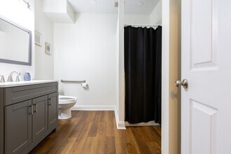 4374 W Pine Blvd in St. Louis, MO - Building Photo - Building Photo