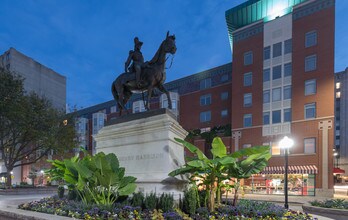 Gramercy on Garfield in Cincinnati, OH - Building Photo - Building Photo