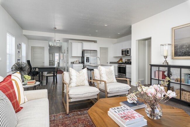 Scenic Slopes in Grantsville, UT - Foto de edificio - Building Photo