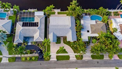 211 SE 9th Ct in Pompano Beach, FL - Building Photo - Building Photo