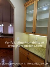 2330 W Trestle Dr in Meridian, ID - Building Photo - Building Photo