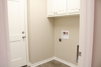 3915 Old Omen Rd in Tyler, TX - Building Photo - Building Photo