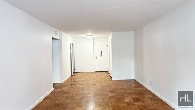 EAST 36 STREET in New York, NY - Building Photo - Building Photo