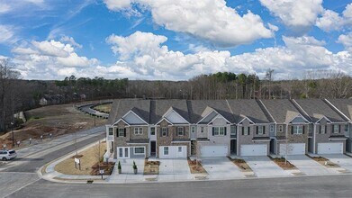 3021 Greyton Dr in Buford, GA - Foto de edificio - Building Photo