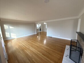 7764 Hartfield Pl in Cincinnati, OH - Building Photo - Building Photo