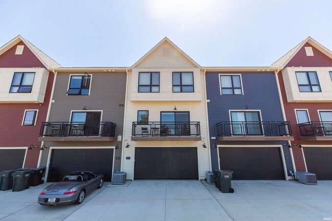 327 S Frances St in South Bend, IN - Building Photo - Building Photo