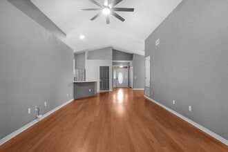 9761 Leeward Way in Navarre, FL - Building Photo - Building Photo