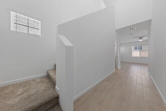 116 Brielle Beacon Ln in Henderson, NV - Building Photo - Building Photo