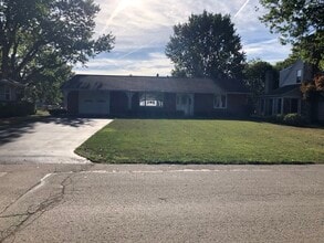 141 Park St in Plain City, OH - Building Photo - Building Photo