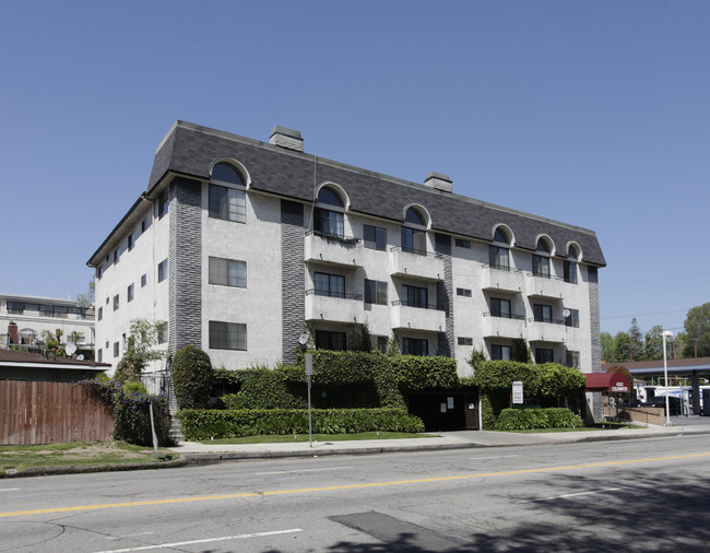 Coldwater Canyon in Studio City, CA - Foto de edificio - Building Photo