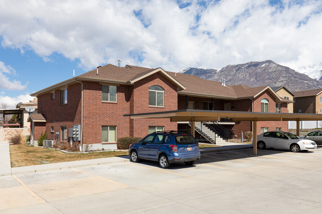 Maple Grove in Pleasant Grove, UT - Building Photo