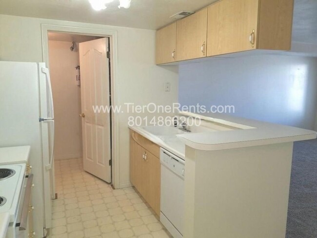 5342 3600 W, Unit Unit -9 in Salt Lake City, UT - Building Photo - Building Photo