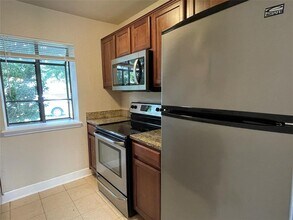 12306 Abney Dr in Austin, TX - Building Photo - Building Photo