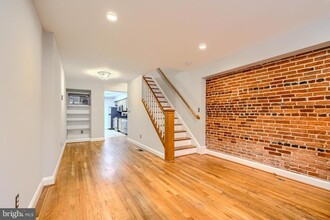 1218 S Clinton St in Baltimore, MD - Building Photo - Building Photo