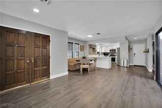 3959 Salisbury Pl in Las Vegas, NV - Building Photo - Building Photo