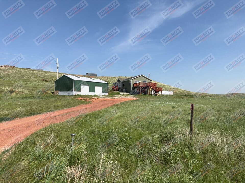 53 Bald Mountain Rd in Gillette, WY - Building Photo