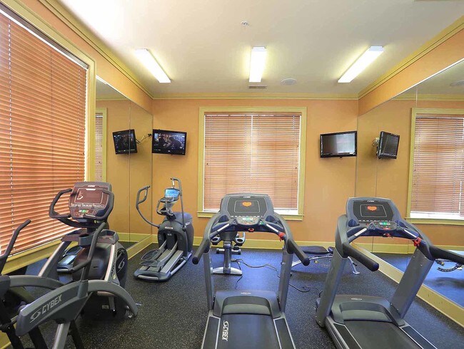 Camden Stockbridge in Stockbridge, GA - Building Photo - Interior Photo