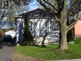 285 E 28th St in Hamilton, ON - Building Photo