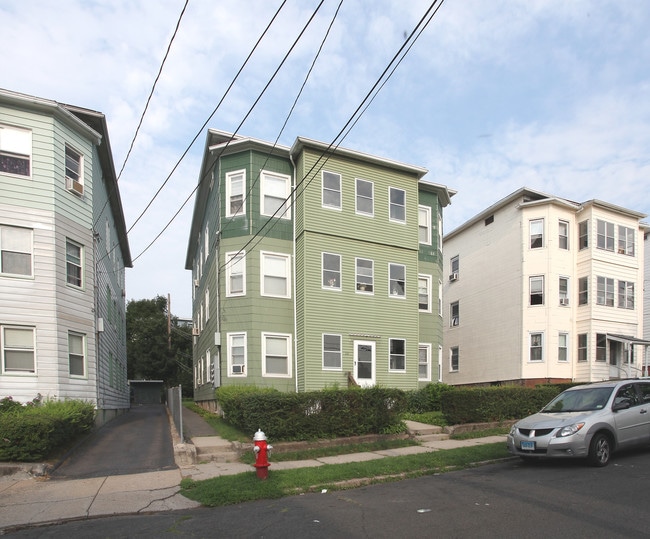 28 Horace St in New Britain, CT - Building Photo - Building Photo