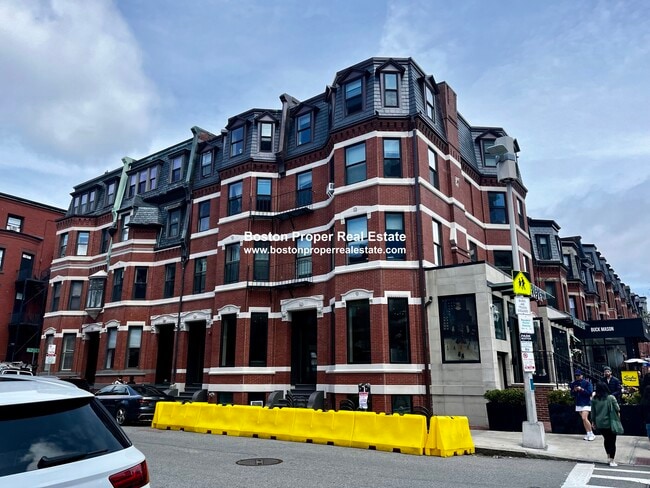 36 Fairfield St, Unit 6