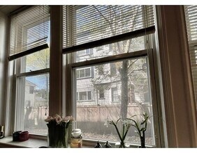 73 Martin St, Unit 6 in Cambridge, MA - Building Photo - Building Photo