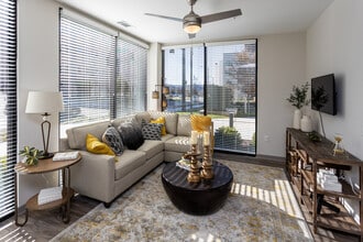 One Riverwalk in Knoxville, TN - Building Photo - Interior Photo