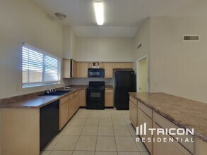 7455 E McLellan Rd in Mesa, AZ - Building Photo - Building Photo