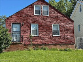 13601 Beachwood Ave in Cleveland, OH - Building Photo - Building Photo