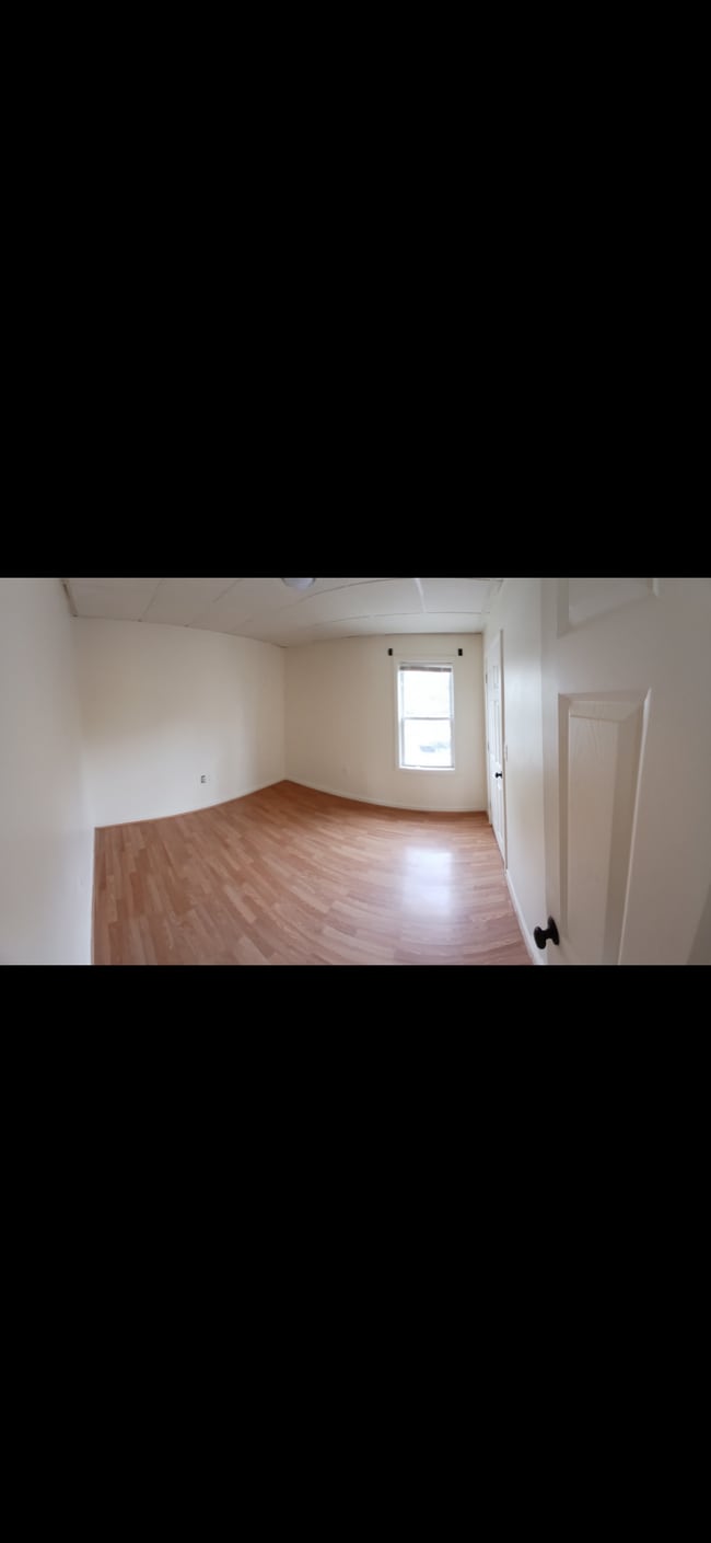 1019 N Main St in Fall River, MA - Building Photo - Building Photo