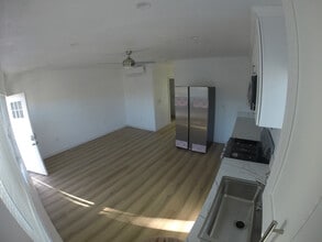 6002 Hazelbrook Ave in Lakewood, CA - Building Photo - Building Photo