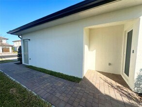 12308 SW 43rd St in Davie, FL - Building Photo - Building Photo