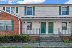 813 Golf View Pl in Clarksville, TN - Building Photo