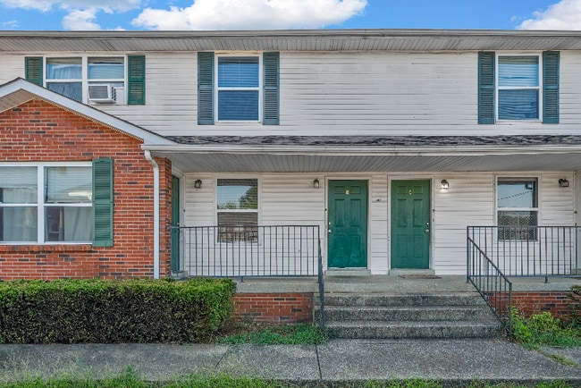 property at 813 Golf View Pl