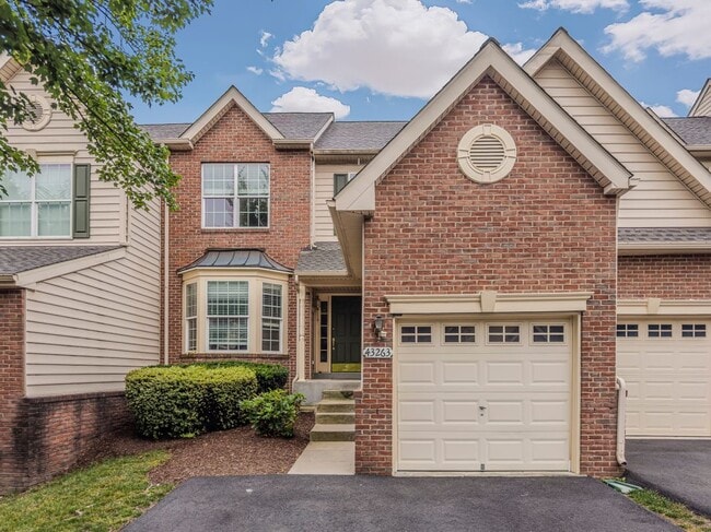 property at 43263 Somerset Hills Terrace