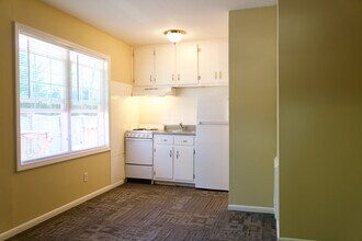 1010 Winterhill Dr in Cookeville, TN - Building Photo - Building Photo