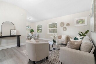 6113 Hialeah St in Orlando, FL - Building Photo - Building Photo