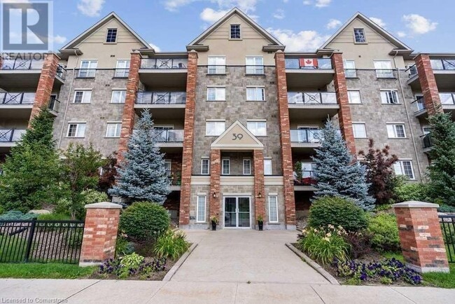 property at 39 Ferndale Dr S
