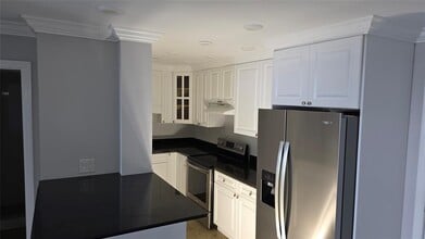 200 S Birch Rd, Unit 504 in Fort Lauderdale, FL - Foto de edificio - Building Photo