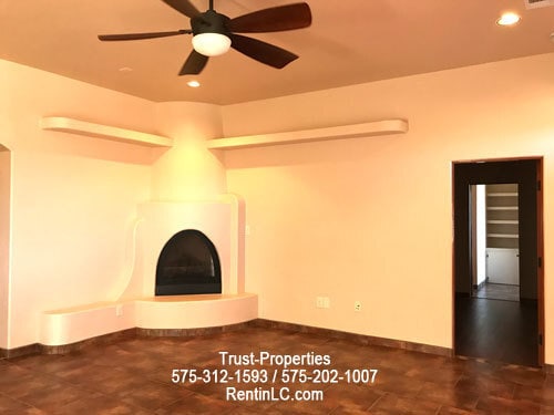 1906 Piqueito Rd in Las Cruces, NM - Building Photo - Building Photo