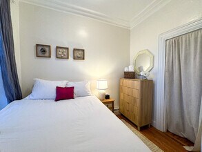 282 Washington St, Unit SI FL1-ID1238145P in Brookline, MA - Foto de edificio - Building Photo