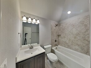 1204 Sagewood Dr in Justin, TX - Building Photo - Building Photo