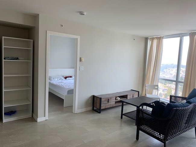 13618 100 Av in Surrey, BC - Building Photo - Building Photo