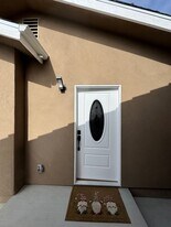 4546 Big Sur St in Oceanside, CA - Building Photo