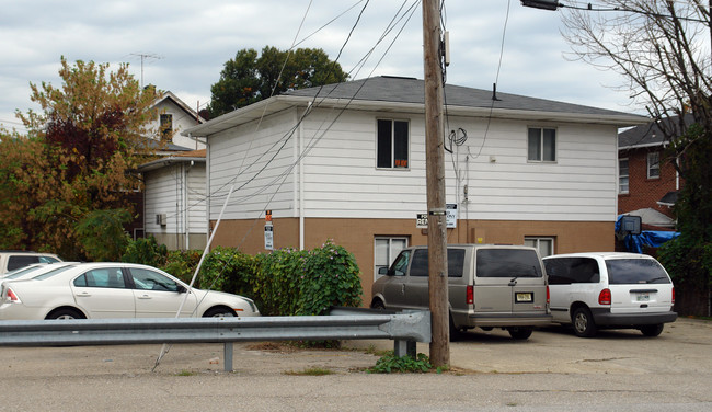 1618 McClung St in Charleston, WV - Building Photo - Building Photo