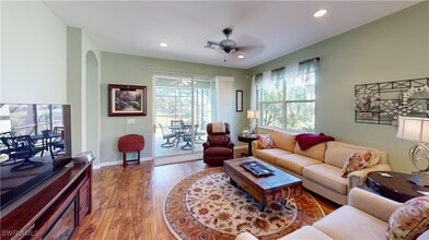 9364 Trieste Dr in Ft. Myers, FL - Building Photo - Building Photo