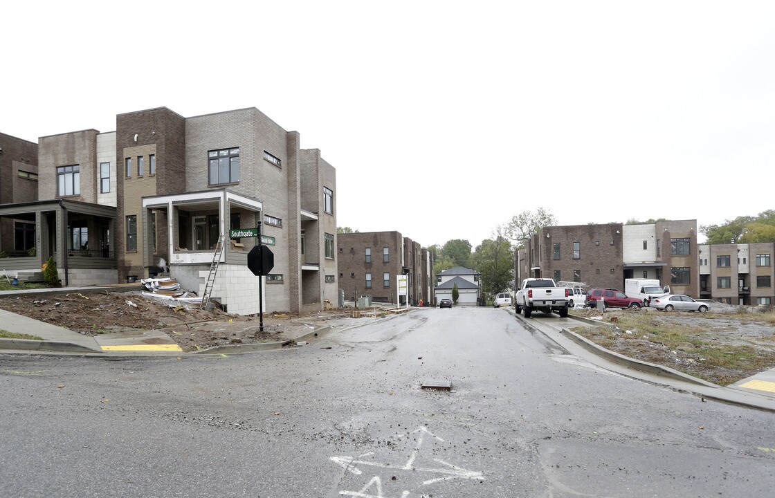 Southgate Station in Nashville, TN - Building Photo