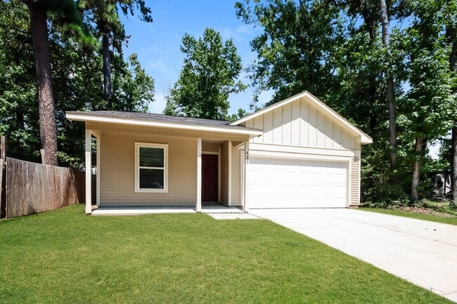 428 Goldenrod in Livingston, TX - Building Photo - Building Photo