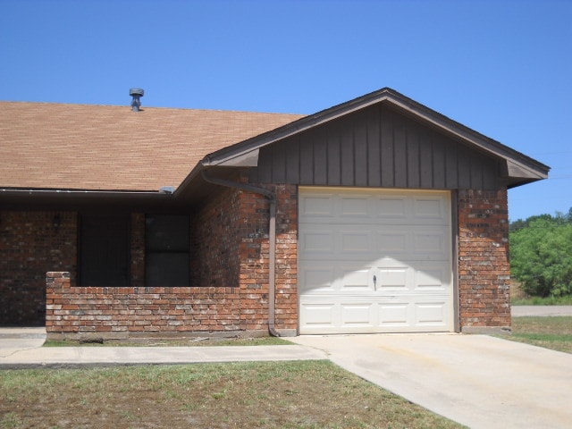 property at 590 Scotland Ct